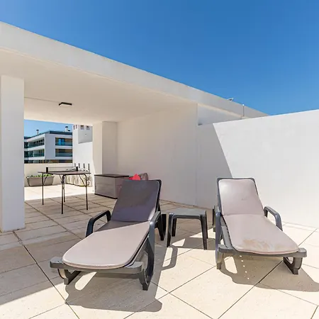 Apartment Golden Views Penthouse 3br In Newtown