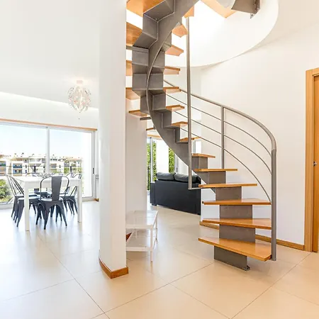 Apartment Golden Views Penthouse 3br In Newtown