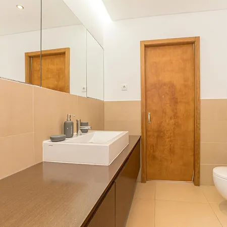 Apartment Golden Views Penthouse 3br In Newtown