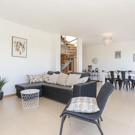 Golden Views Penthouse 3br In Newtown * 알부페이라